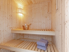 Sauna im Relax Bungalow Bauernhof Lafrenz Fehmarn.jpg
